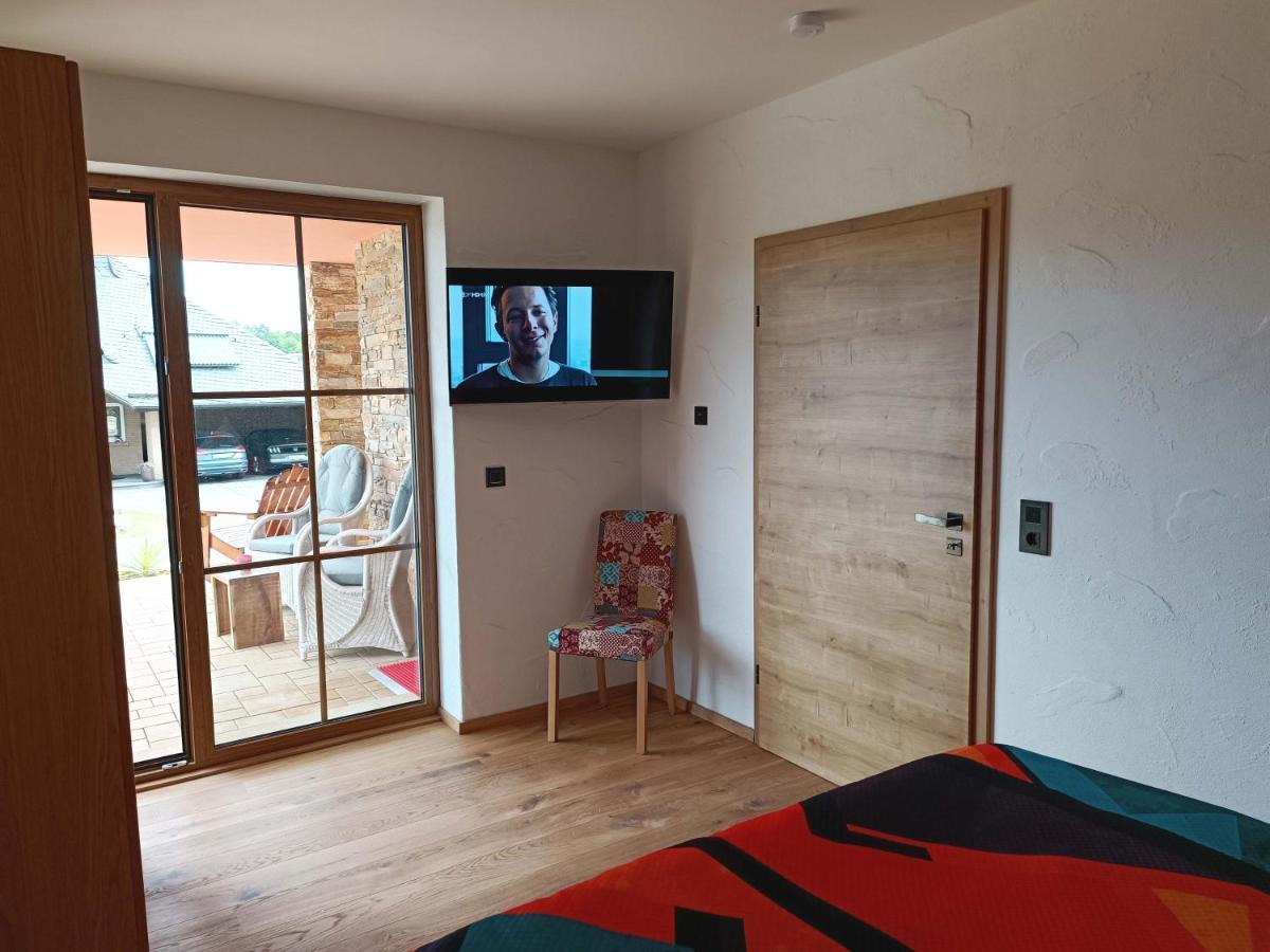 Ferienwohnung Chalet Seenähe Schalkenmehren Exterior foto